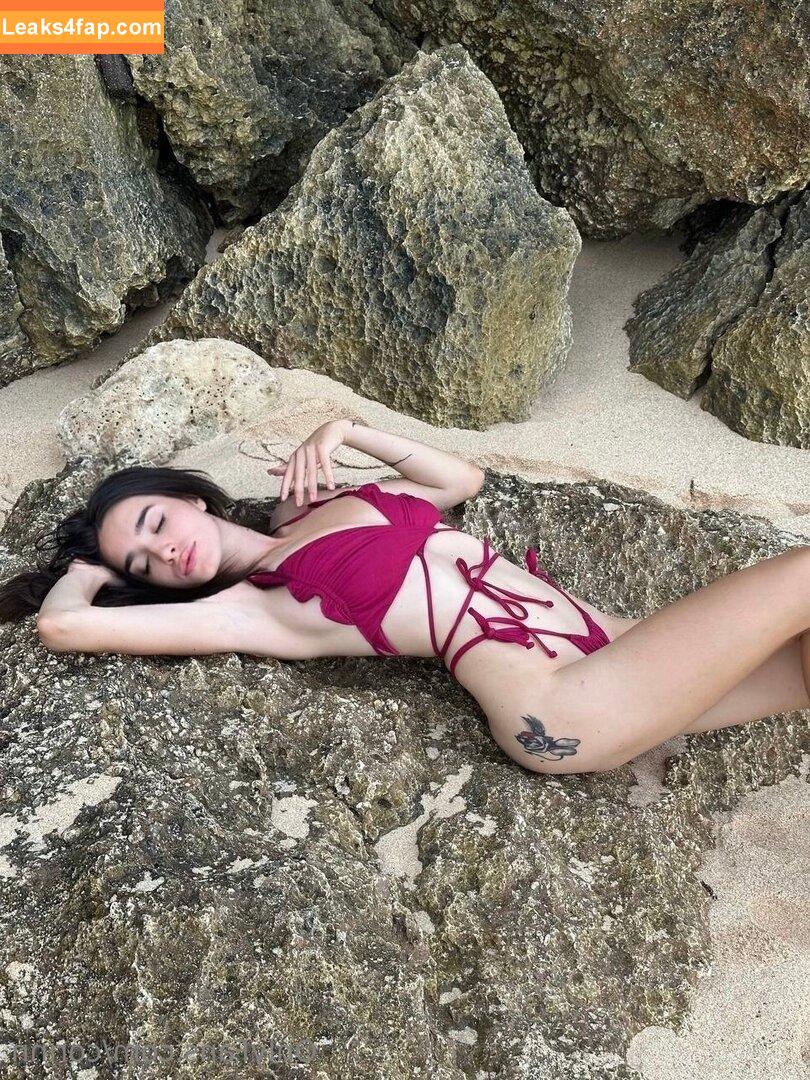 corinn / co_ri_nn leaked photo photo #0014