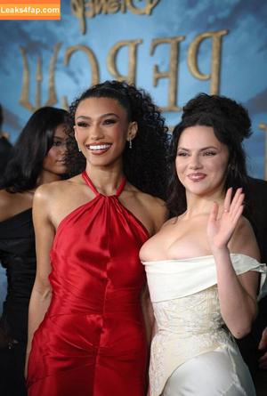 Dafne Keen photo #0222