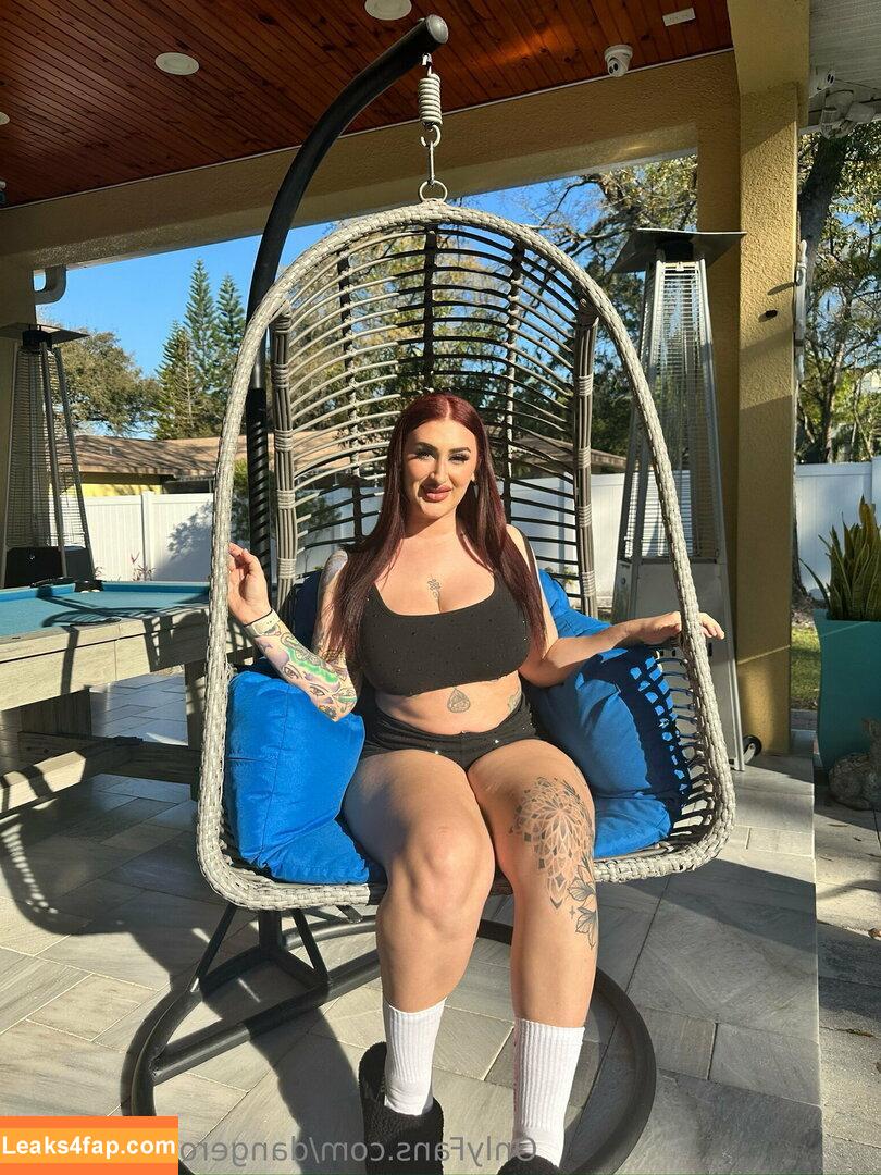dangerousbunnyxx / patootiepeaches leaked photo photo #0079
