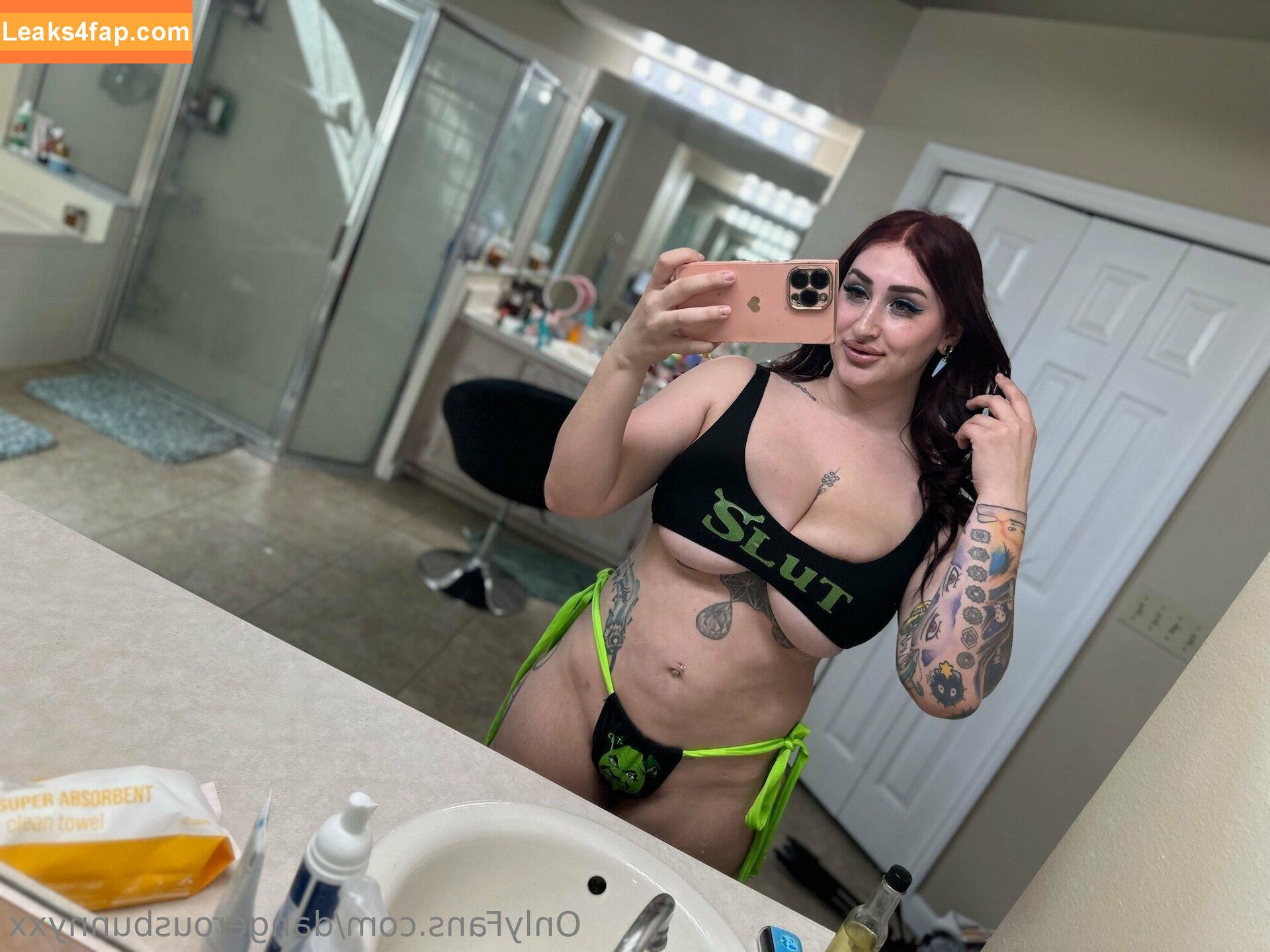 dangerousbunnyxx / patootiepeaches leaked photo photo #0093