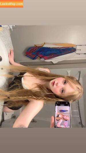 Diovana Konigsreuter photo #1010