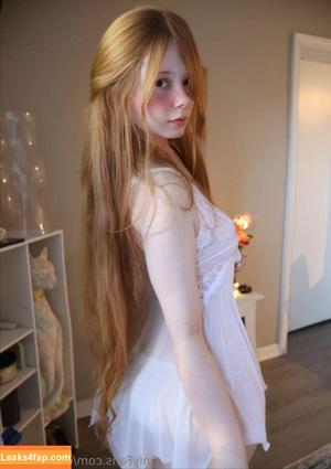 Diovana Konigsreuter photo #1049