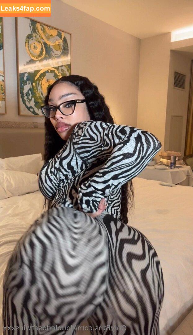 doubledosetwinsxxx / doubledose_twins leaked photo photo #0025
