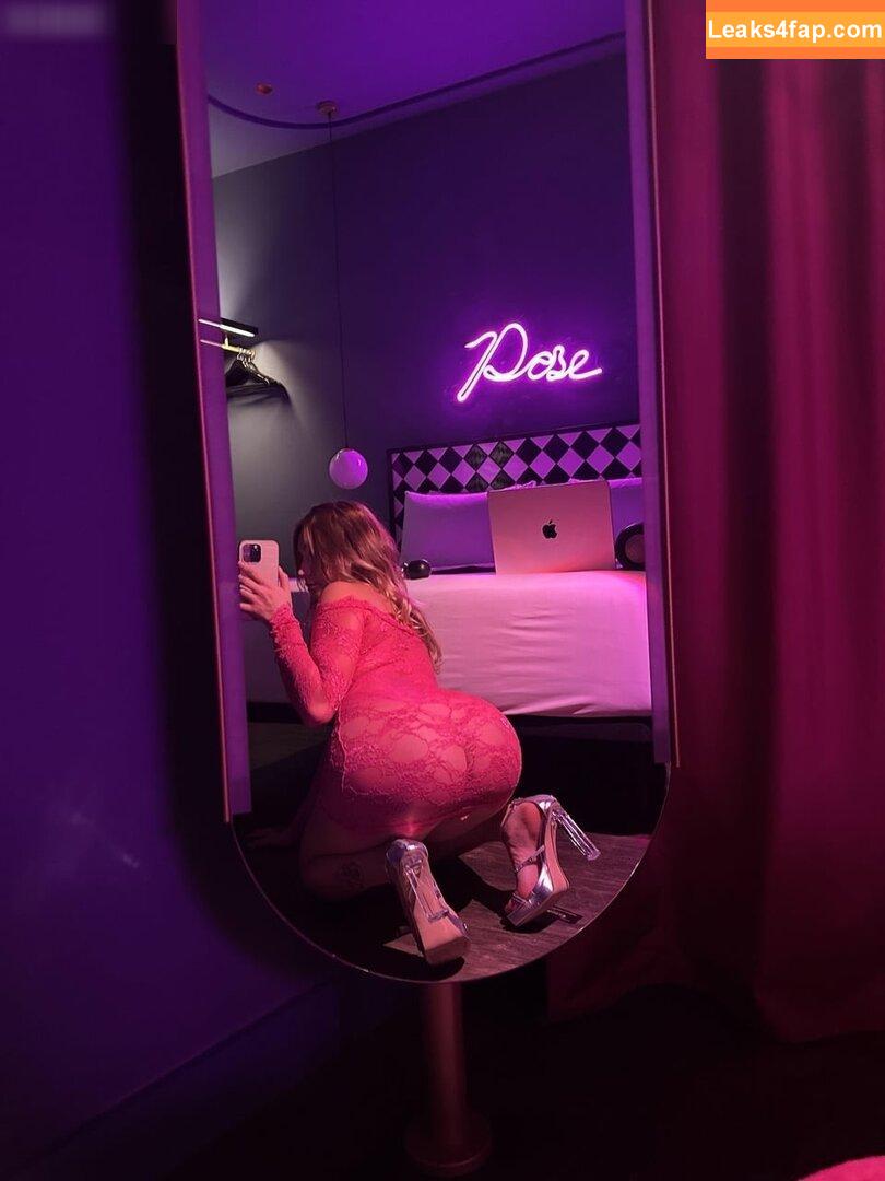 Elizabeth Sanchez / ElizabethSancho / lizzysancho / mrsjuicyass / sanchezjuicyfeet leaked photo photo #0162