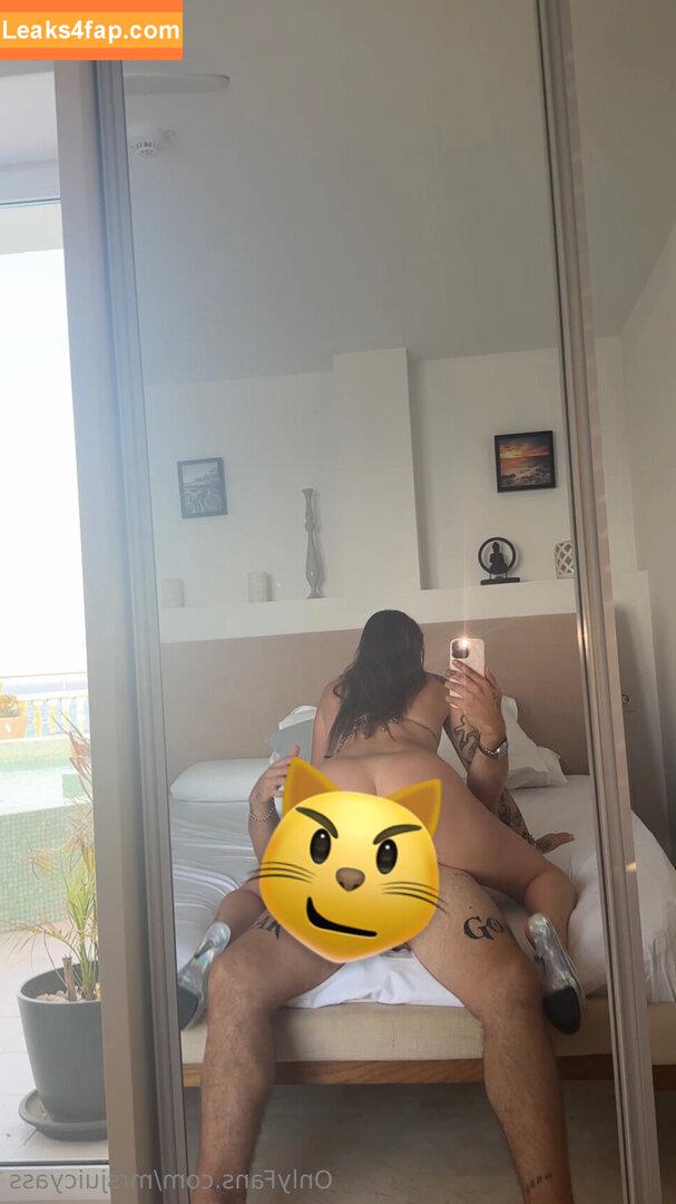 Elizabeth Sanchez / ElizabethSancho / lizzysancho / mrsjuicyass / sanchezjuicyfeet leaked photo photo #0201