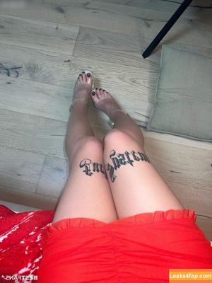 Elizabeth Sanchez photo #0066
