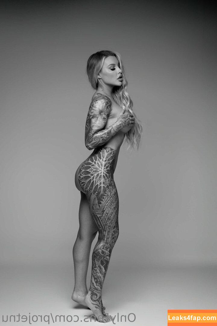 ellie_doll leaked photo photo #0004