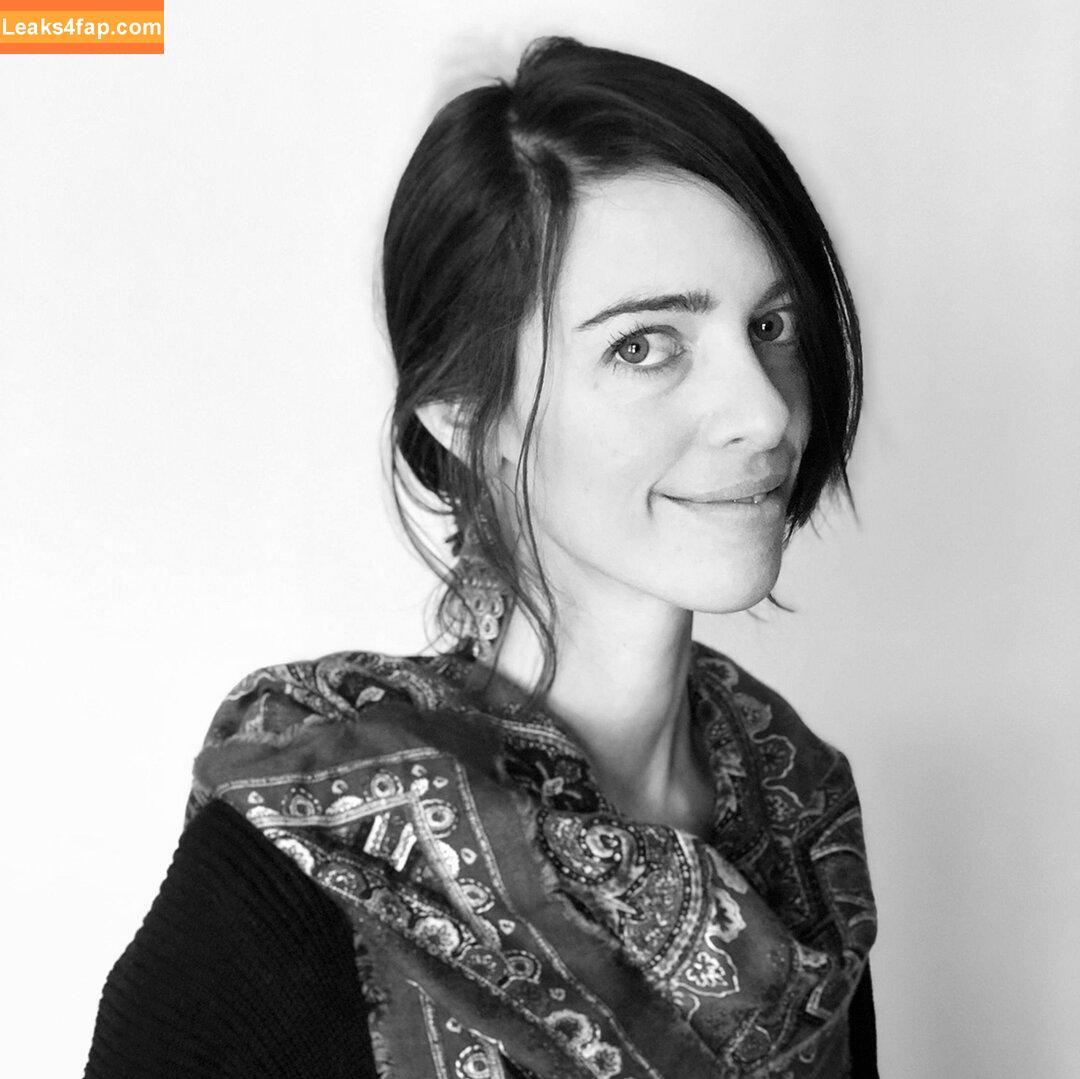Emily Burns /  leaked photo photo #0003