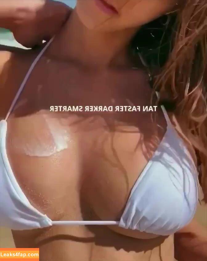 Emily Feld / emily.feld leaked photo photo #0218