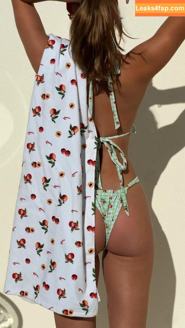 Emily Feld / emily.feld leaked photo photo #0413