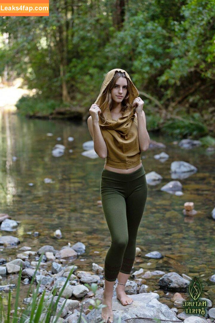 Emily Feld / emily.feld leaked photo photo #0508