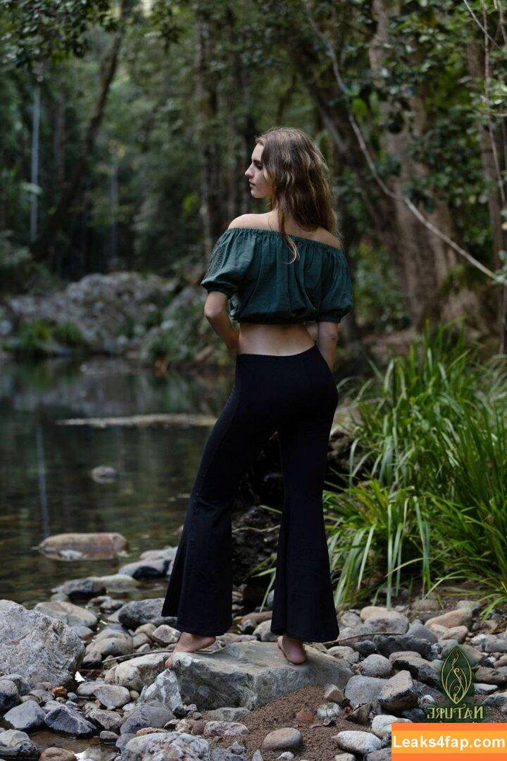 Emily Feld / emily.feld leaked photo photo #0516