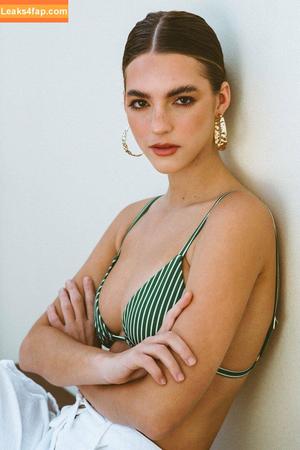 Emily Feld photo #0386