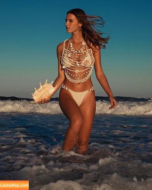 Emily Feld photo #0487