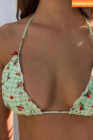 Emily Feld photo #0668