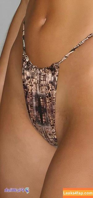 Emily Feld photo #0680