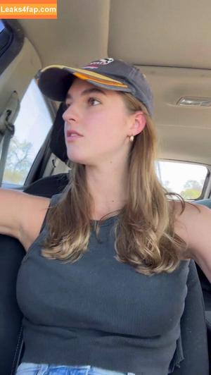 Emily Feld photo #0753