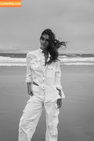 Emily Feld photo #0759