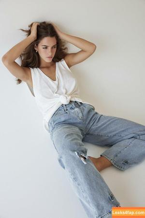 Emily Feld photo #0765