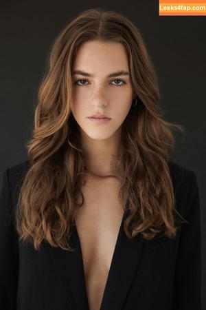 Emily Feld photo #0771