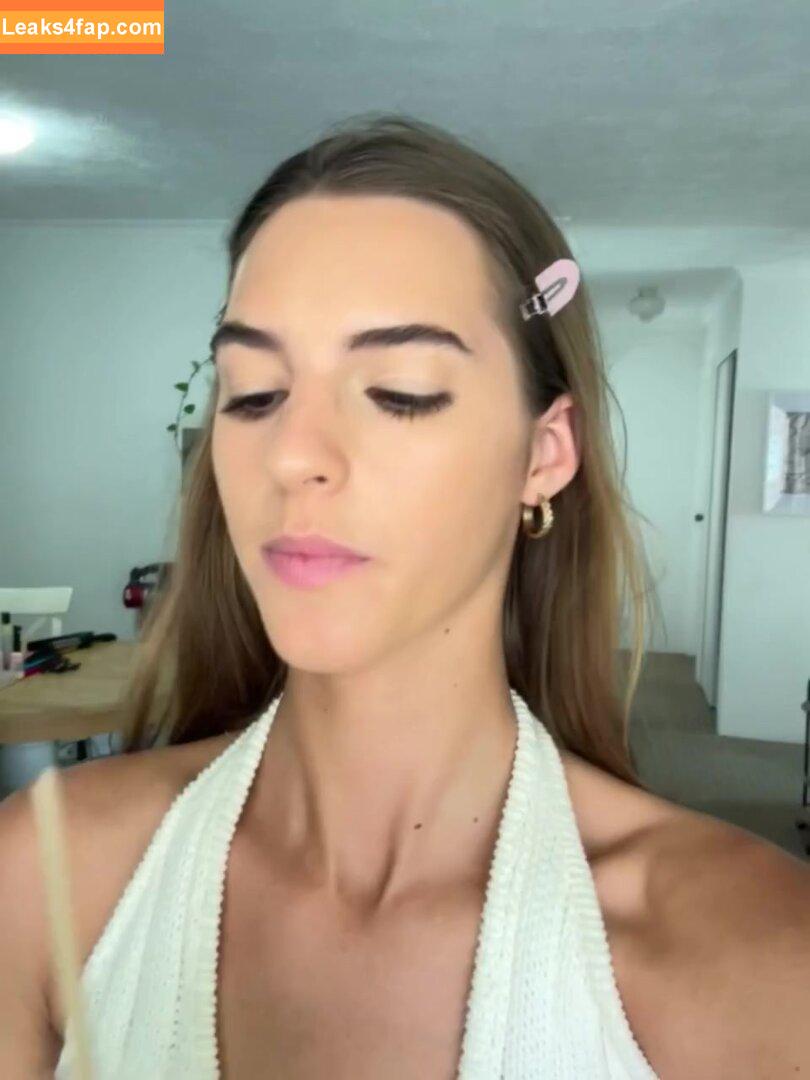 Emily Feld / emily.feld leaked photo photo #1275