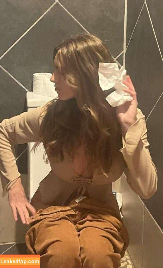 Emily Feld / emily.feld leaked photo photo #1278