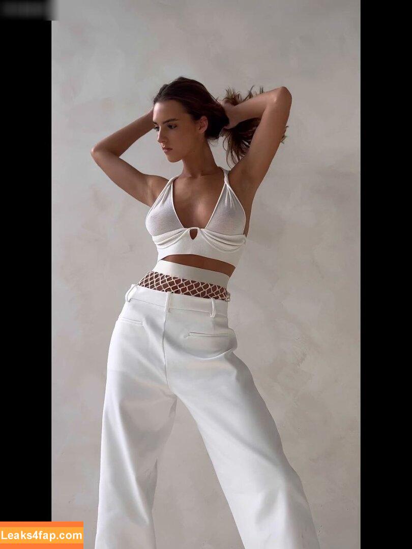 Emily Feld / emily.feld leaked photo photo #1508