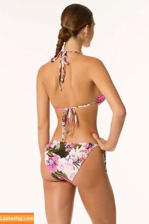 Emily Feld photo #1010