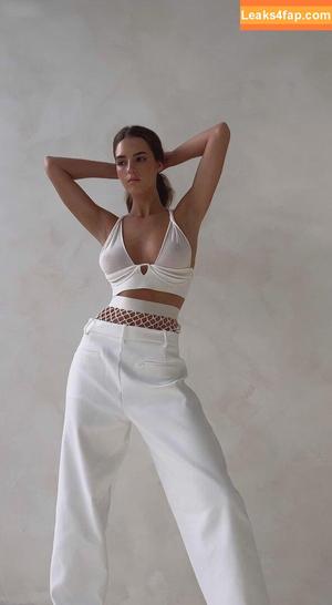 Emily Feld photo #1239