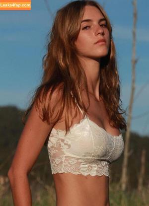 Emily Feld photo #1281