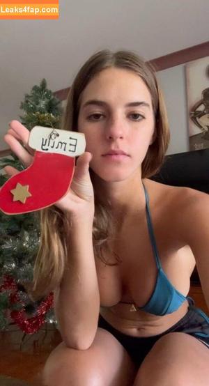 Emily Feld photo #1686