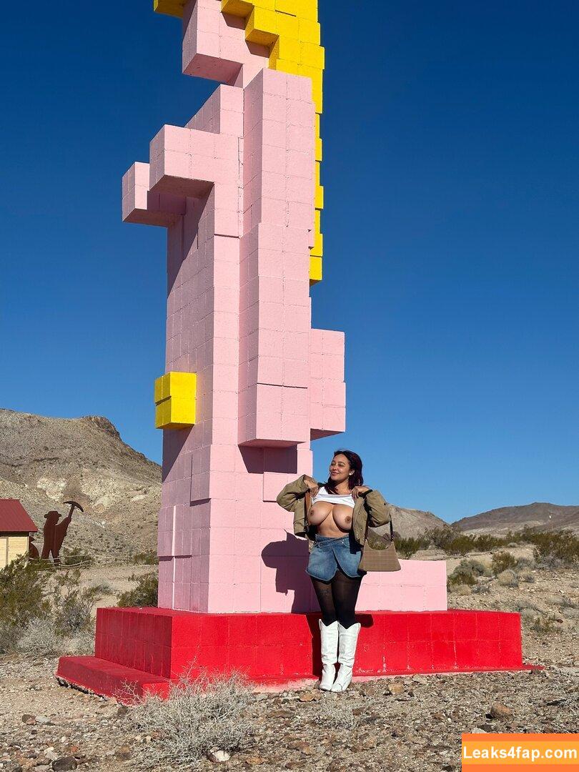 emilycheree / echereeirl leaked photo photo #0019