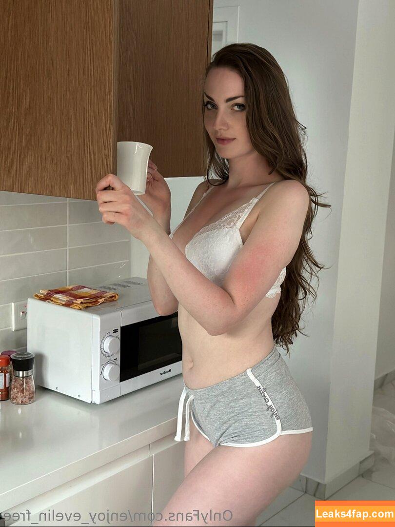 enjoy_evelin_free / dlee1007 leaked photo photo #0021