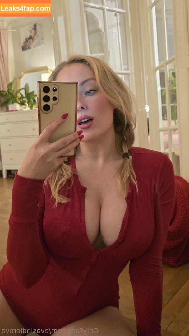 Eva Sindlerova / NeumimTweetovat / evasindlerova / Šindlerová leaked photo photo #0013