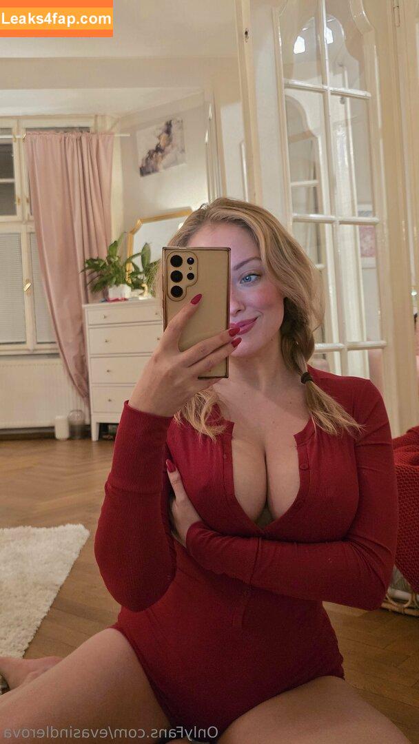 Eva Sindlerova / NeumimTweetovat / evasindlerova / Šindlerová leaked photo photo #0015