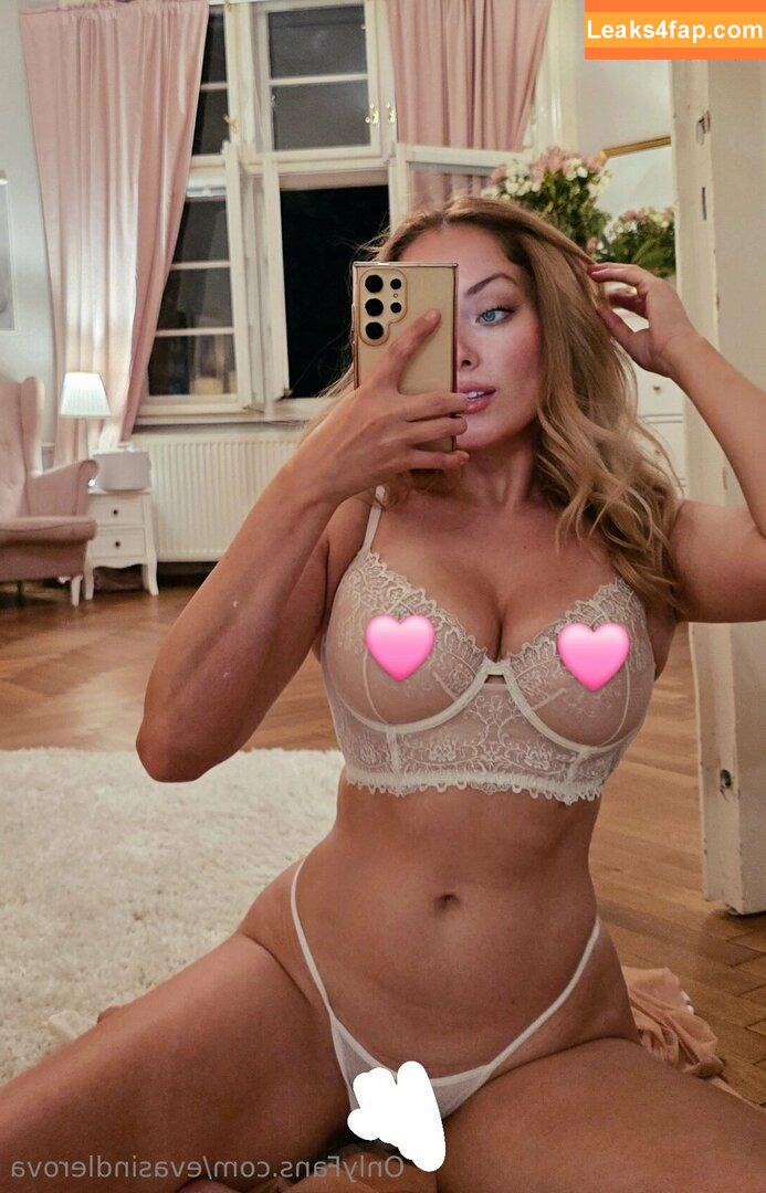 Eva Sindlerova / NeumimTweetovat / evasindlerova / Šindlerová leaked photo photo #0016