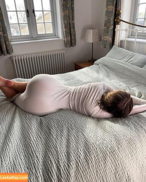 Evie Garbe photo #0047