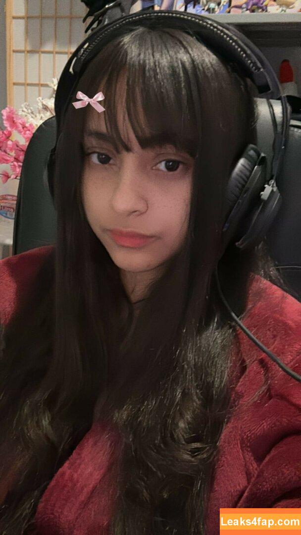 gabsshin / anuskatzz leaked photo photo #0017
