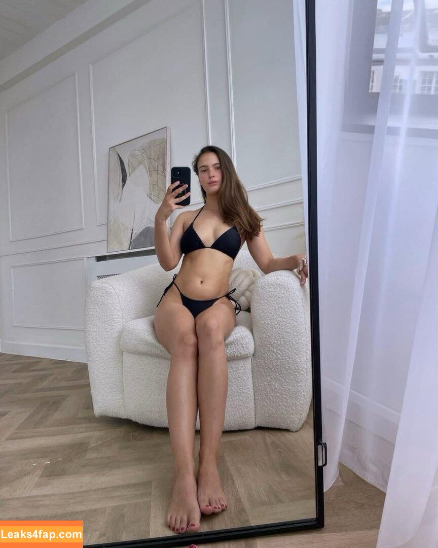 girlwithherbow02 / emmyinlovex leaked photo photo #0017