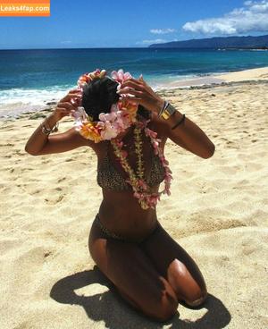 Hawaii Baddies фото #0016
