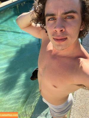 hayesgrier photo #0002