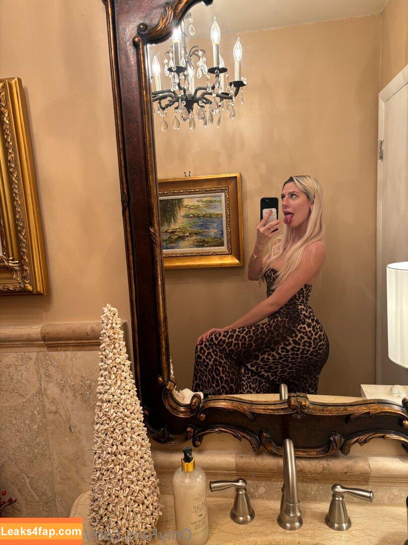 heyitschels / heyitschels_ leaked photo photo #0021