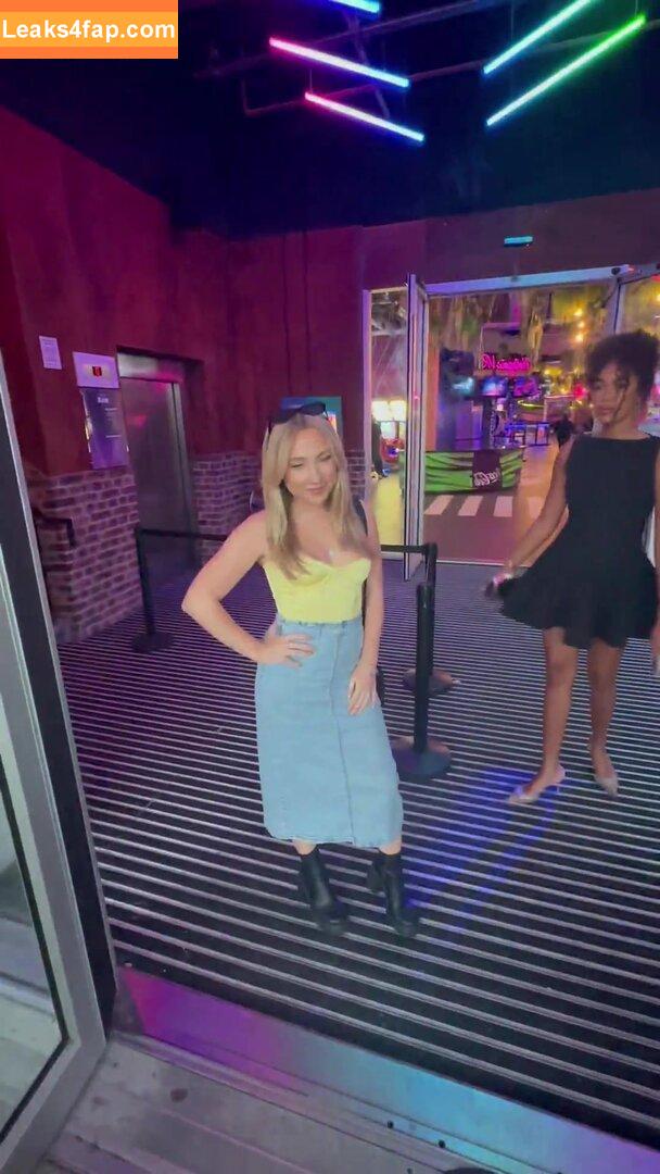Hollyoaks / hollyoaksofficial / sarahjaynedunnofficial leaked photo photo #0123