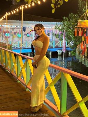 iamcamillalopez photo #0004