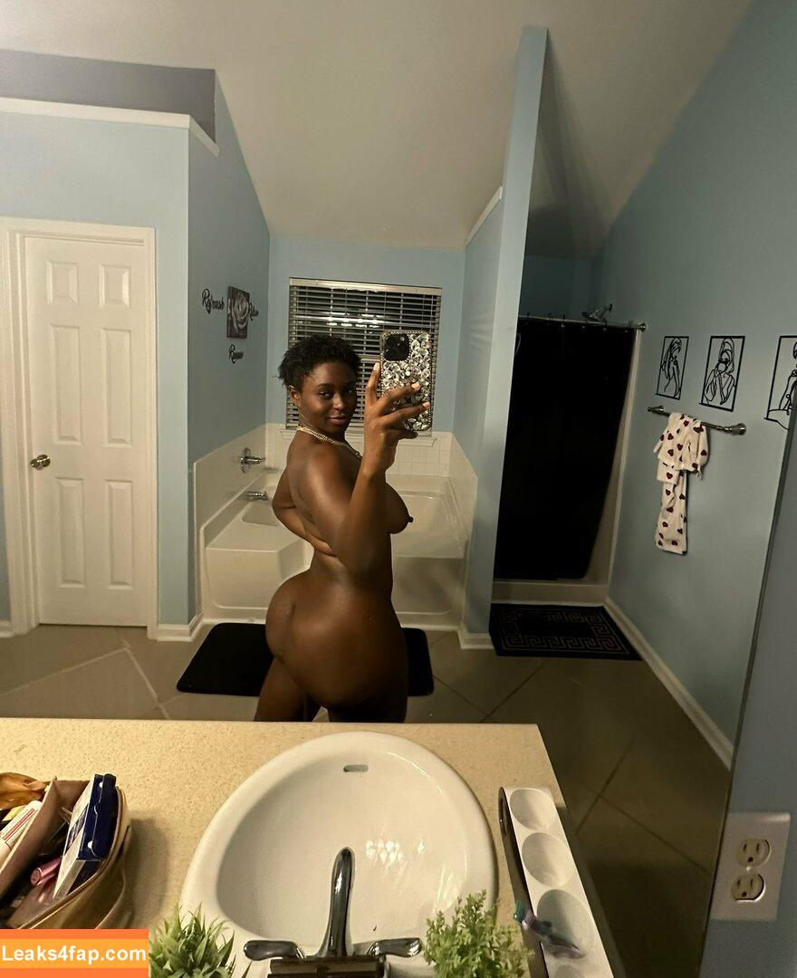 ImxxxDark / Jenise Hart / realblackassjenny leaked photo photo #0015