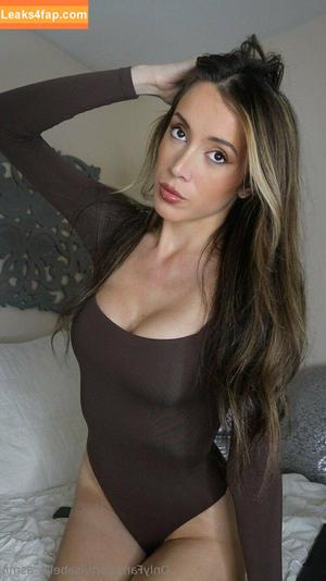 Isabella ASMR фото #0134