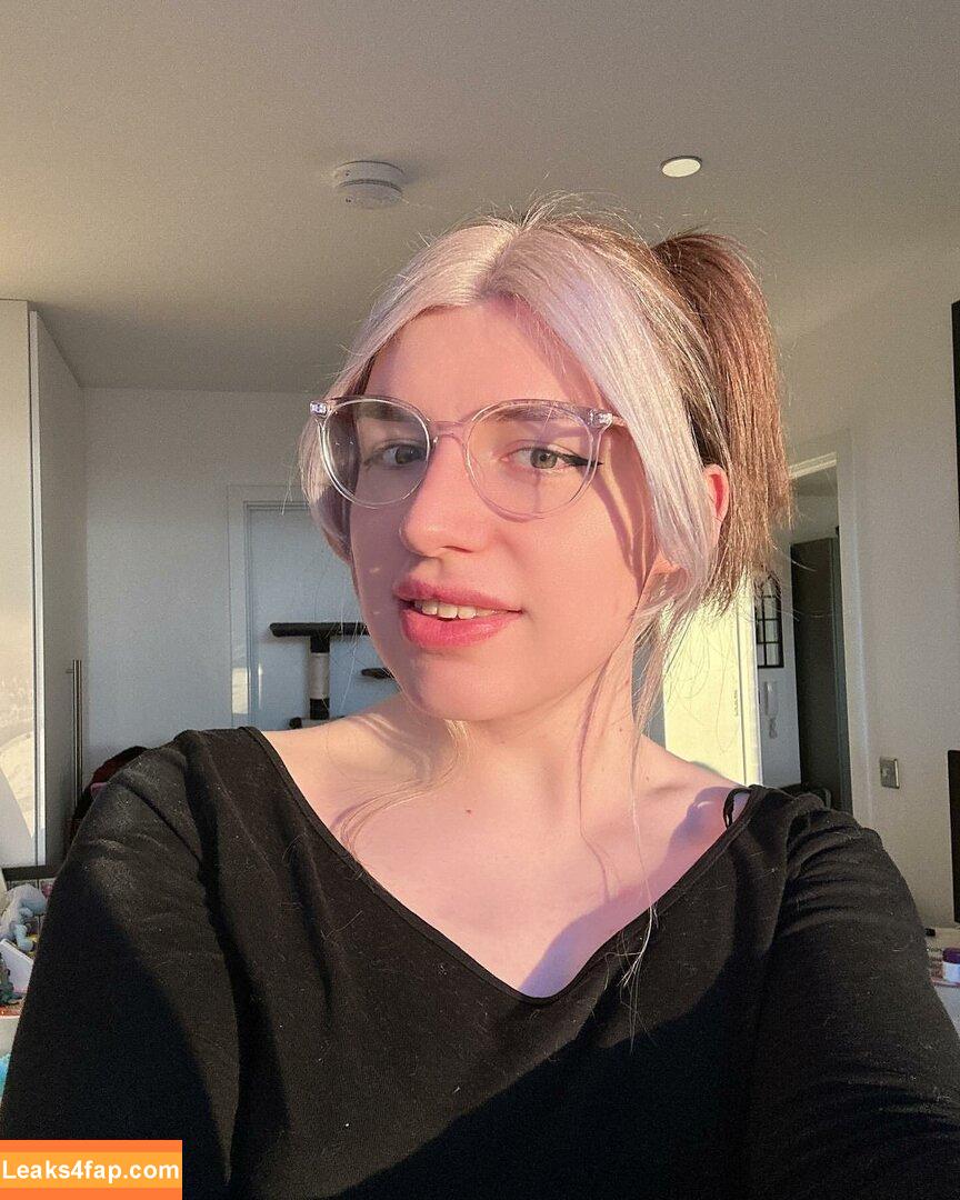 izzywinterz / https: leaked photo photo #0042