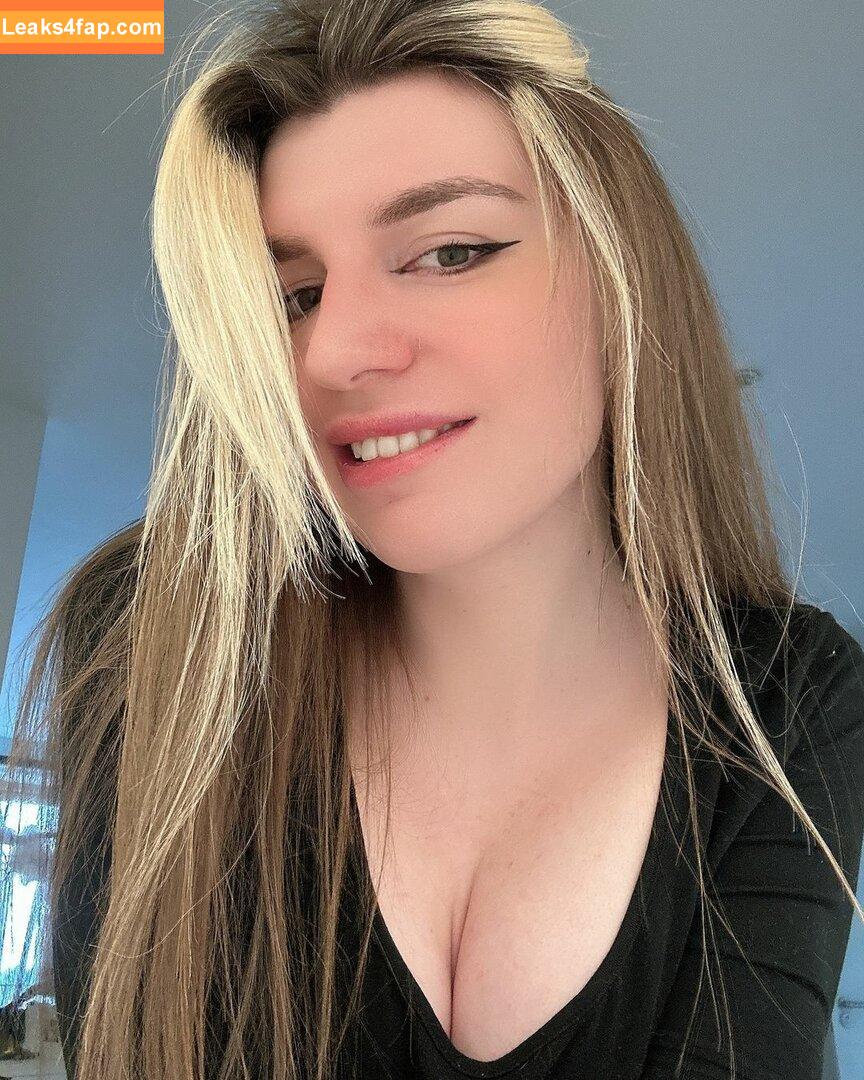 izzywinterz / https: leaked photo photo #0046