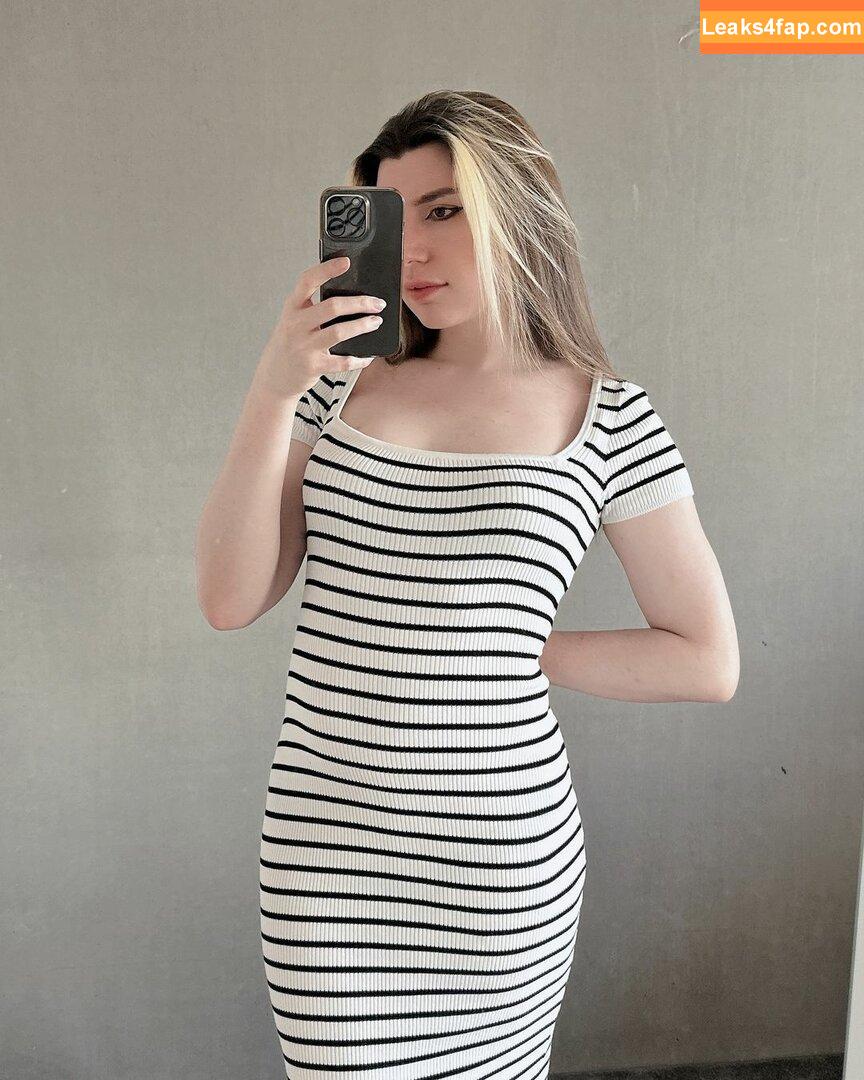 izzywinterz / https: leaked photo photo #0054