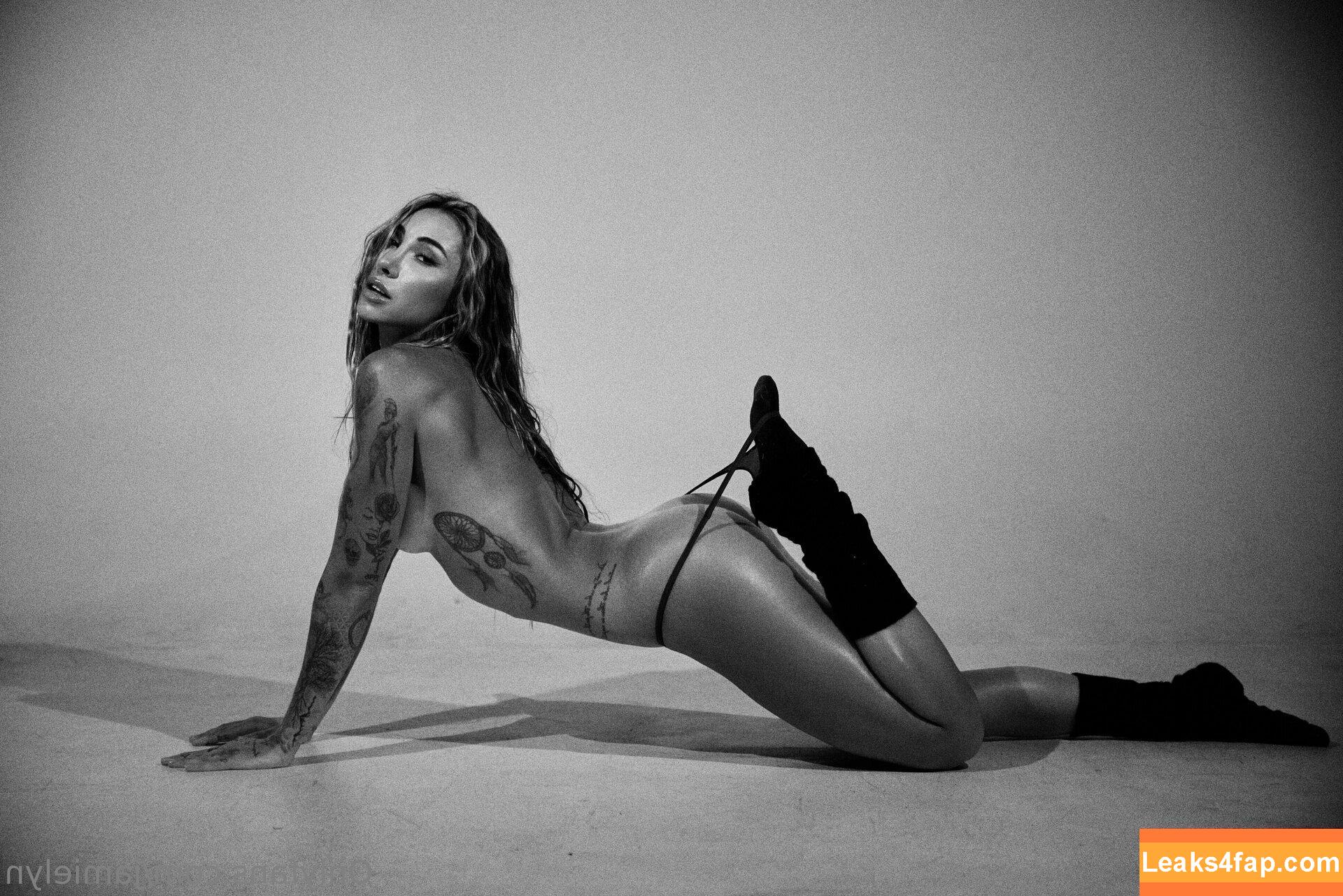 Jamie Lynn Rinaldi /  слитое фото фото #0127